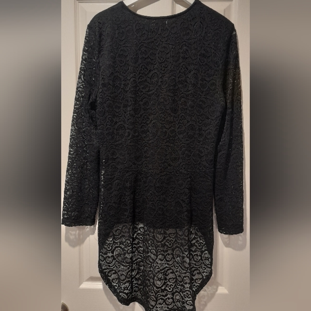 Teaberry Black Lace Zipper High Low Top Size 16 - Picture 5 of 6